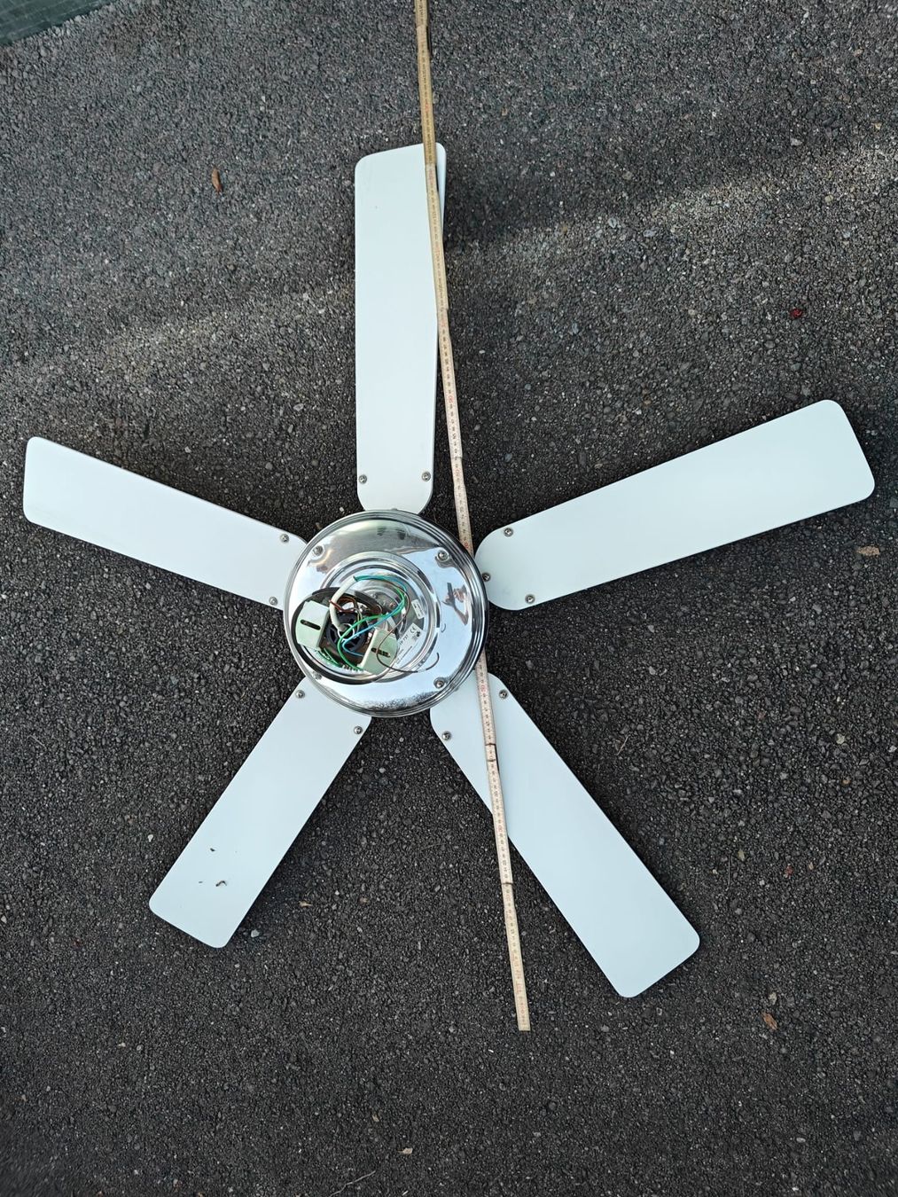 Solis Ventilateurs: Solis Deckenventilator inkl. Fernbedienung – D'occasion à Hausen am Albis par Limulus