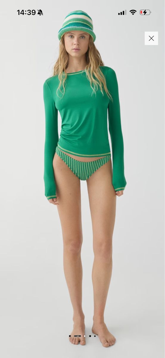 Mango T-shirt: Mango Green Long Sleeve Top. Perfect Spring Layer! – Nuovo (secondo la descrizione) da Zürich venduto da que_5ntr 1