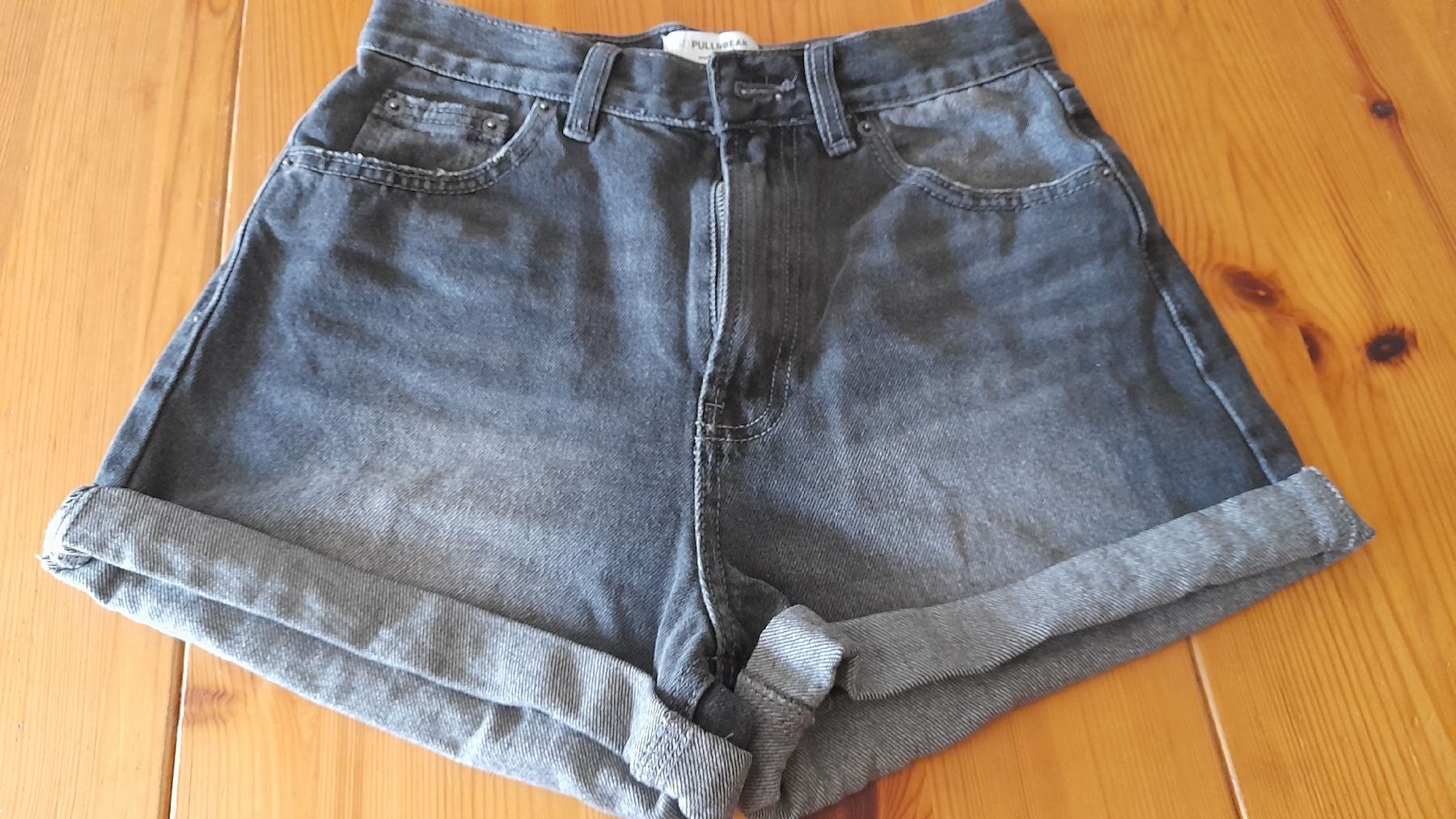 Pull&Bear Pantaloni: Shorts gr. 34,  Pull&Bear – Usato da Nesslau venduto da Churfirsten08
