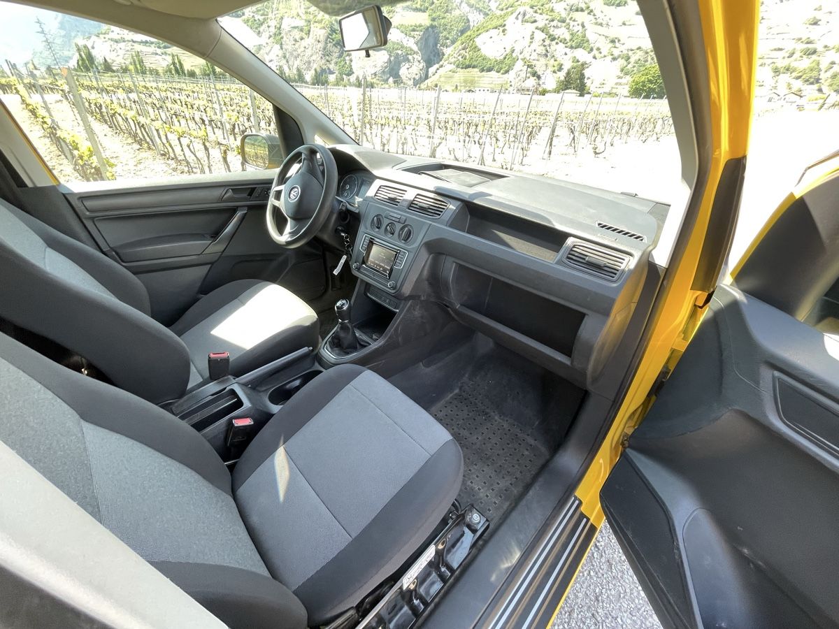 VW Veicoli commerciali: Vw caddy maxi 2.0 diesel 4x4 – Usato da Vétroz venduto da aut_s8yd 6