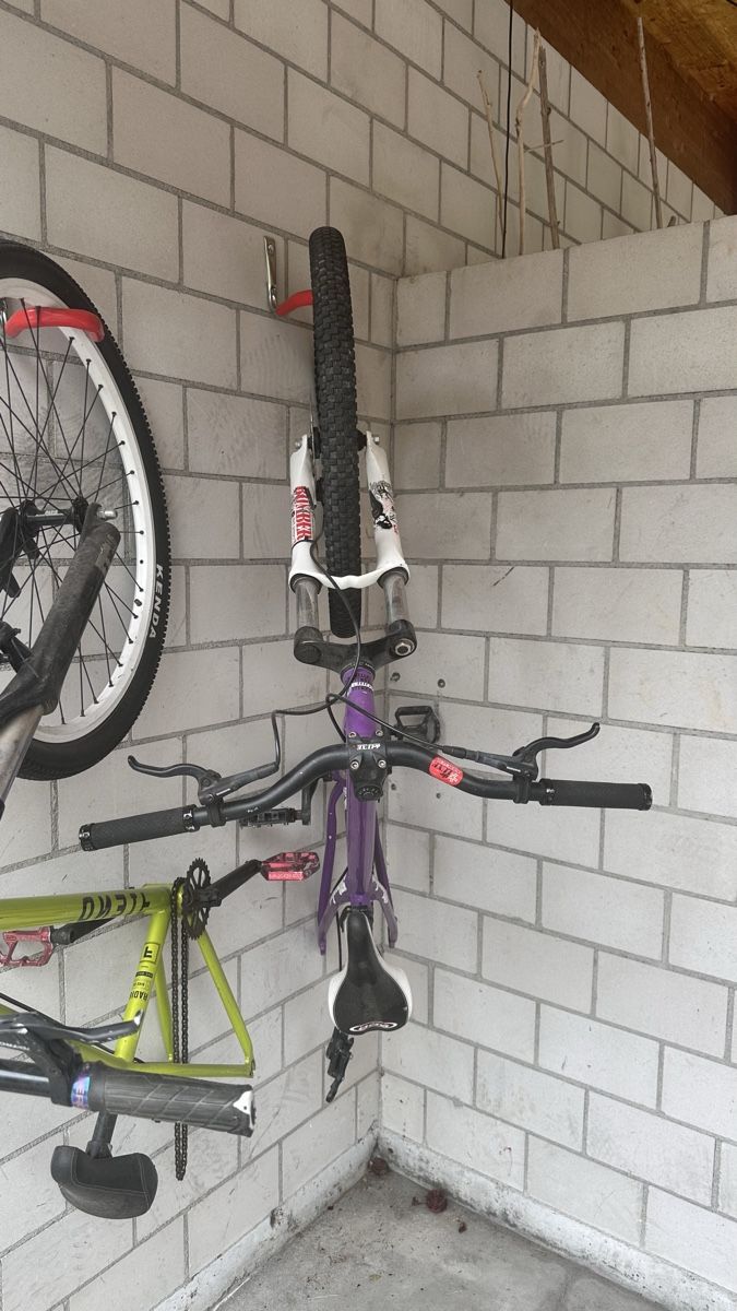 Commencal Biciclette: 2 Dirtbikes Gelb und violett – Usato da Zizers venduto da roberto_claudio 8