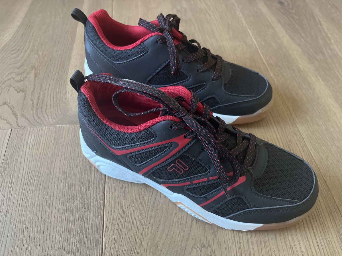 Fila Herrenschuhe: Hallenturnschuhe Fila Gr. 37 – Neu und originalverpackt aus Zug von anita75
