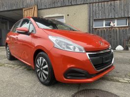 Peugeot 208 1.2 VTi 2016 mit 111’000km