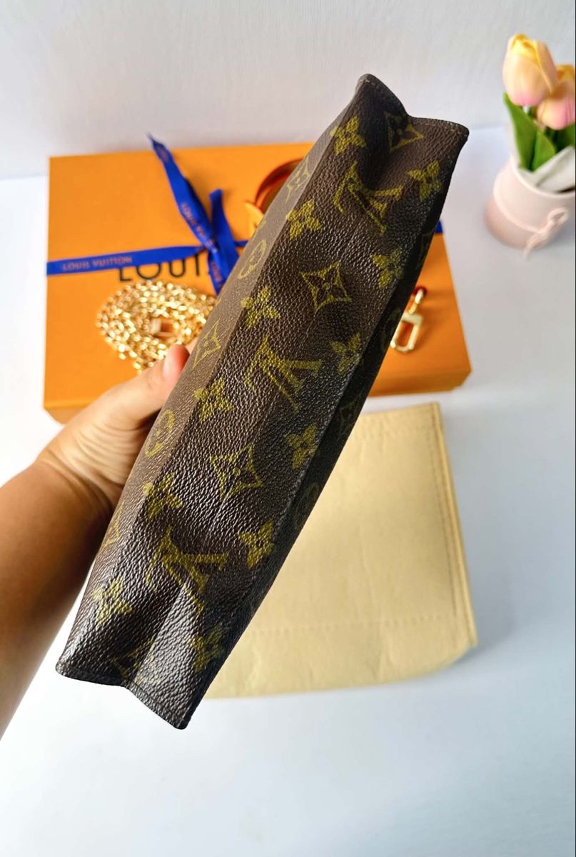 Louis Vuitton Taschen: Louis Vuitton Toiletry Pouch 26 cm full set – Gebraucht aus Buch am Irchel von Pukpan_99 2