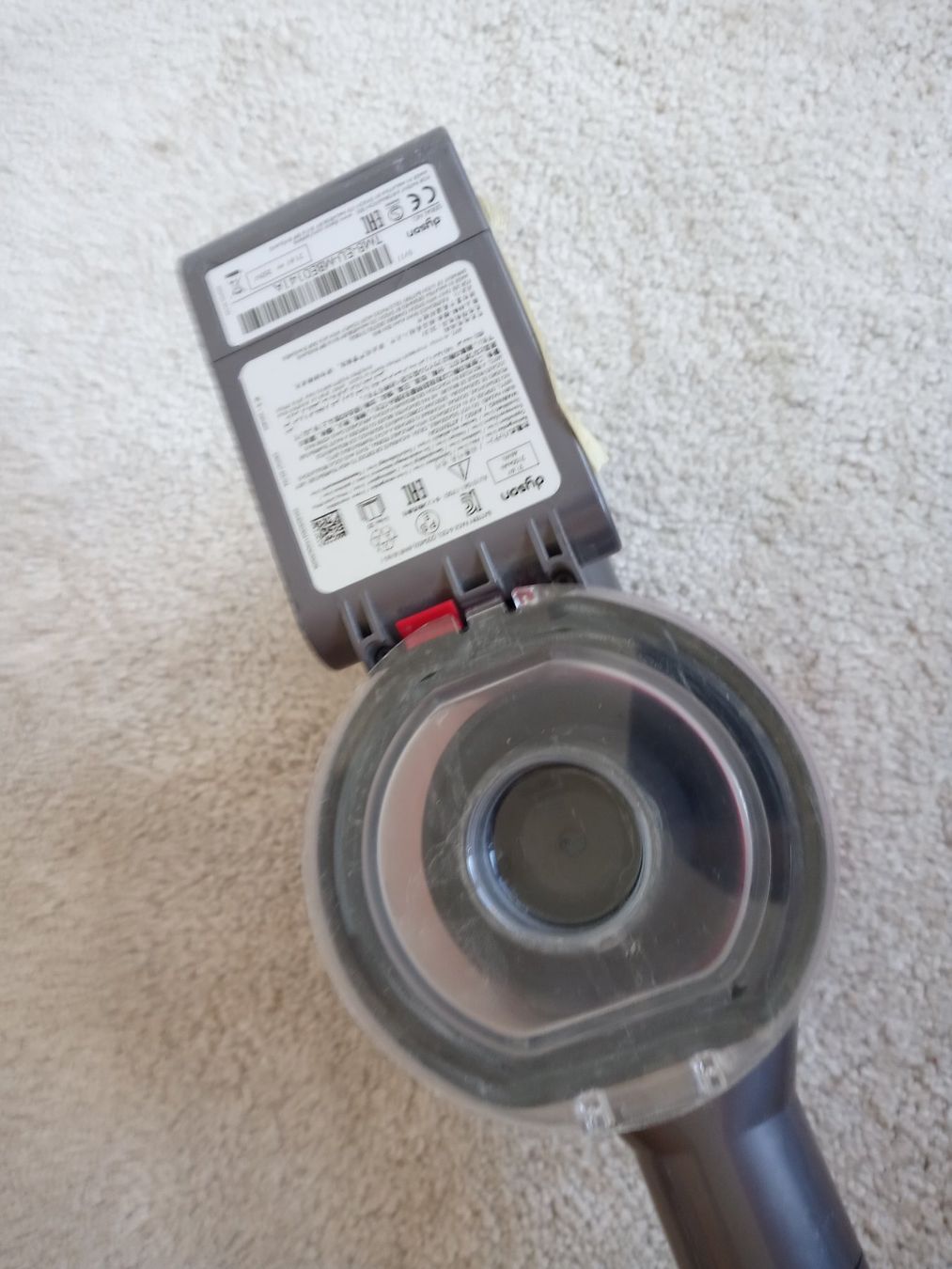 Dyson Aspirateurs & Accessoires: Handstaubsauger Dyson V7 – D'occasion à Prez-vers-Siviriez par Monija70 4