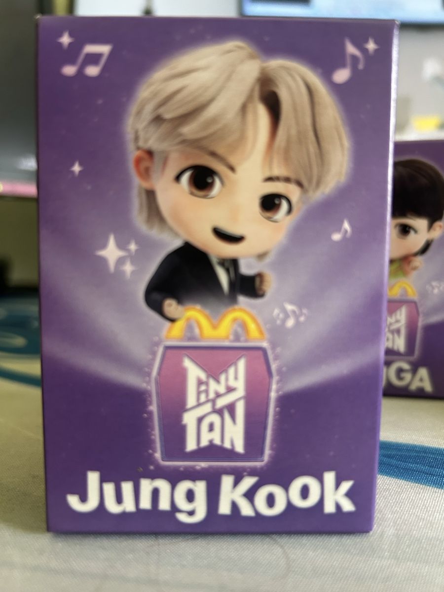 Mc Donald's Statuette: Tiny Tan BTS Figuren Set RM SUGA Jung Kook neu – Nuovo e nell'imballaggio originale da Uster venduto da Melina56 5
