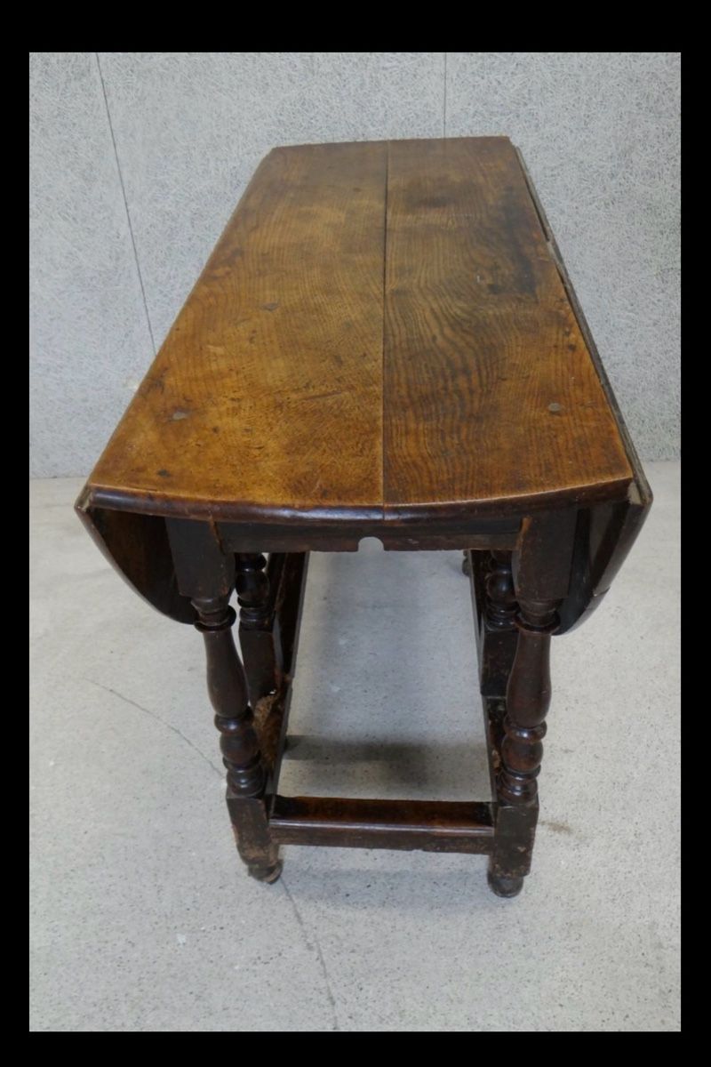 Tavoli: Barock Esszimmertisch ca 1750 vermutlich England – Usato da Hallau venduto da 13gs 3
