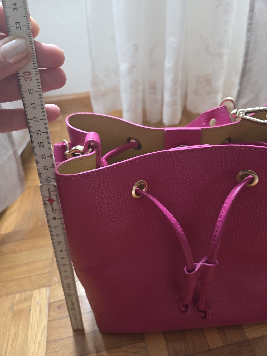 Borse da donna: Pinke Handtasche/Umhängetasche mit Wechselgurt, neuwertig – Nuovo (secondo la descrizione) da Adlikon b.Regensdf venduto da che_xxb9 8