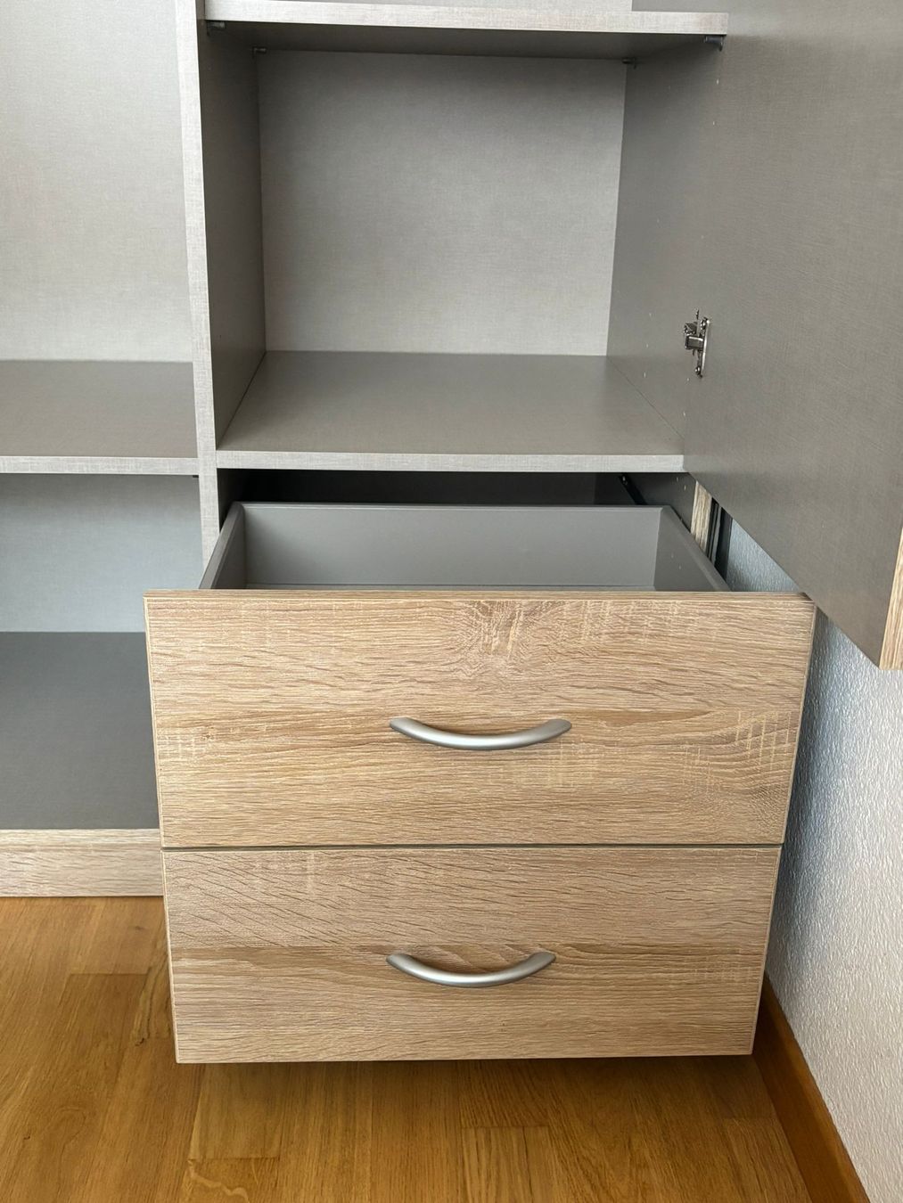 Armadi: Kleiderschrank – Usato da Biel/Bienne venduto da adi_6xwc 3