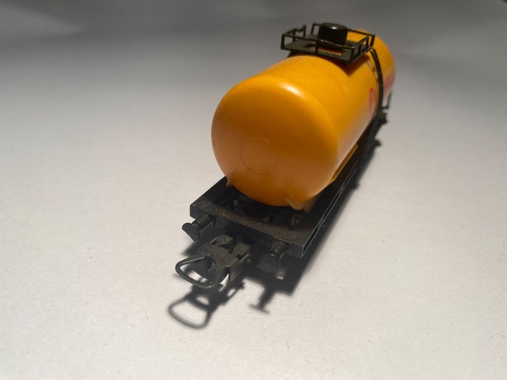 LIMA Tankwagen SHELL gelb, DC Achsen 3