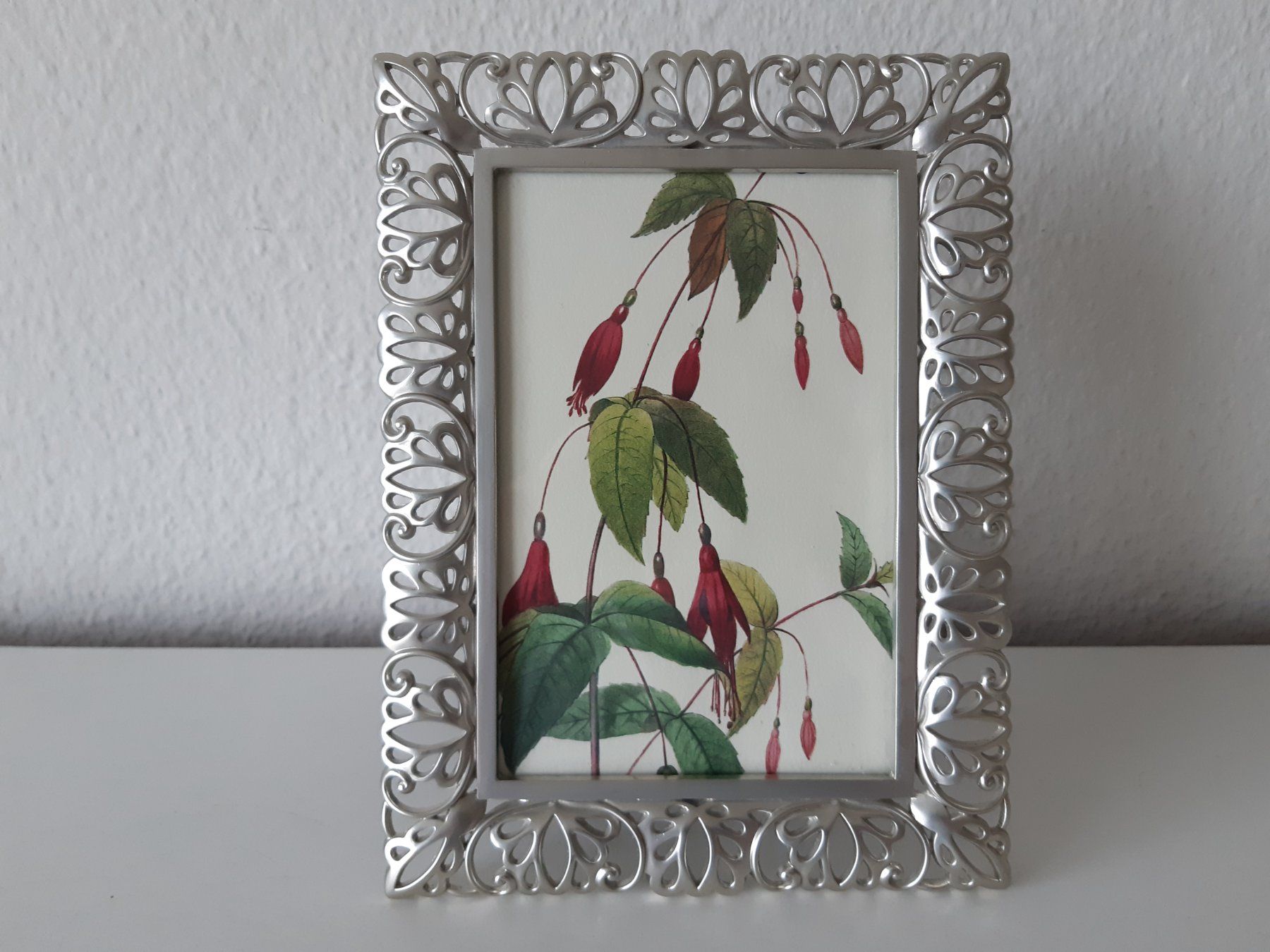 Cornici: Fotorahmen Ornament Metall – Nuovo (secondo la descrizione) da Greifensee venduto da Foxglove