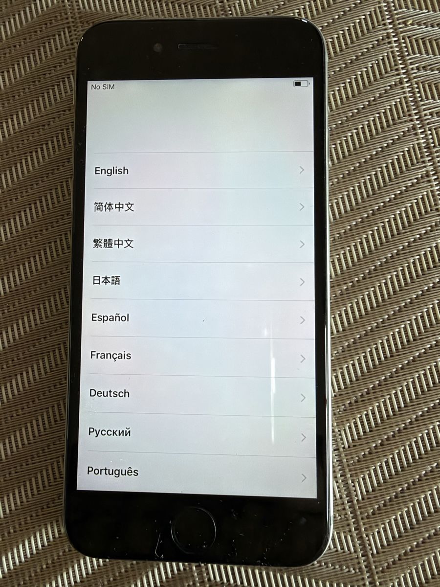 Apple Telefoni cellulari / Smartphones: Apple iPhone 6 64GB noir état correct – Usato da Vullierens venduto da gugu9 1