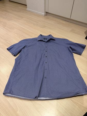 Charles Vögele Herrenhemd Gr. 43/44 - Top Zustand!