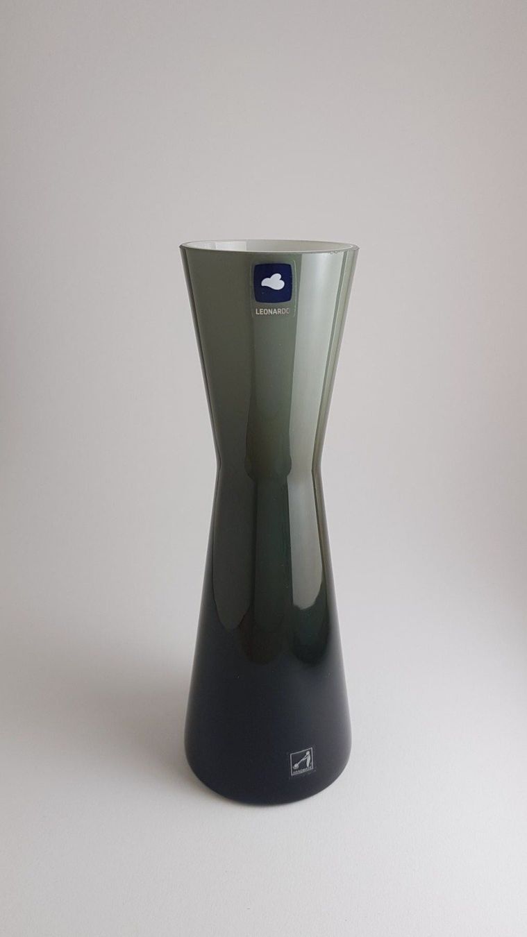 Alle Dekorationen: Puccini Vase Grau Glas – Gebraucht aus Brugg AG von swiss.sales.force