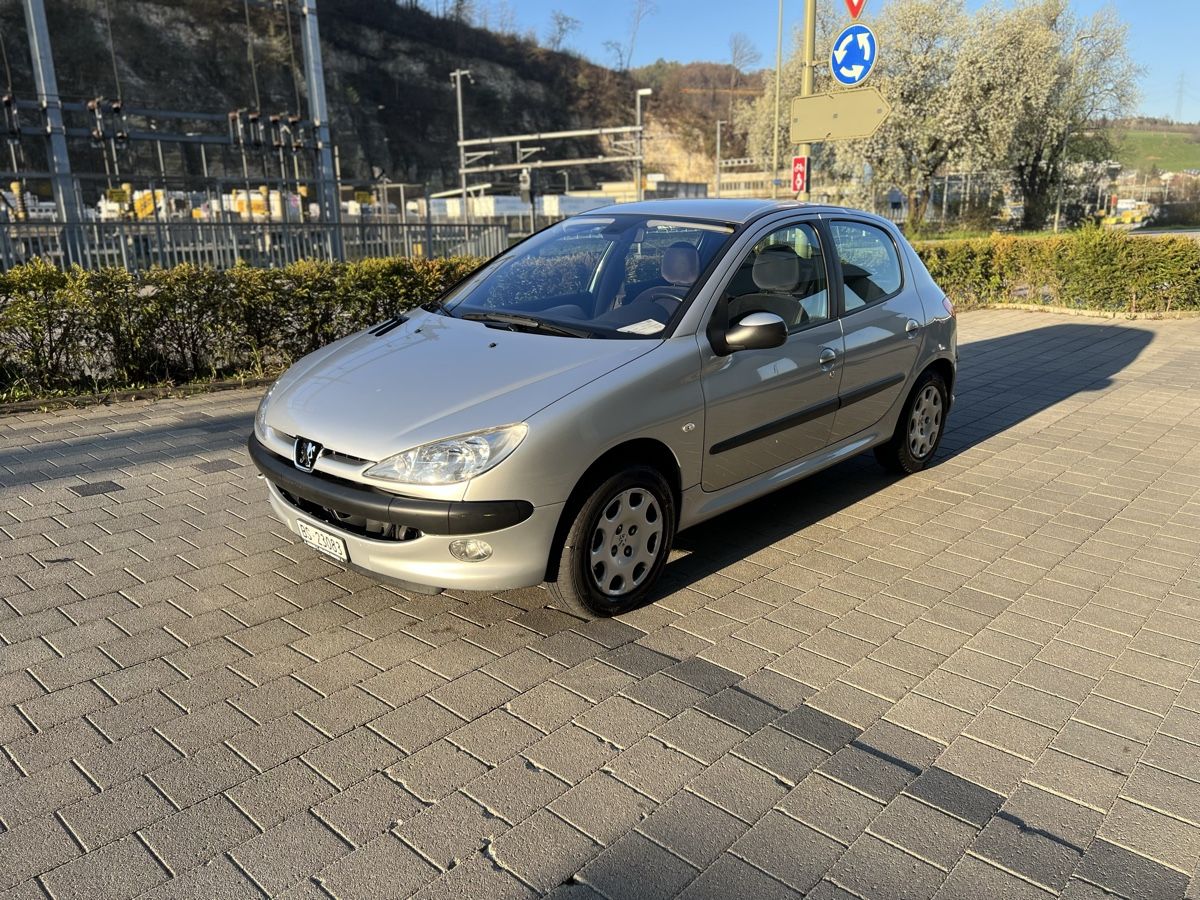 Peugeot Autos: Peugeot 206 Automat | 60’000 km | 1. Hand | AB MFK 07.05.26 – Gebraucht aus Liestal von EL_RA94 7