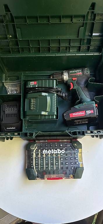 Metabo Bohrmaschinen: Metabo Akkuschrauber mit 2x 2Ah Akkus & Bits – Gebraucht aus Zürich von maurice5000 1