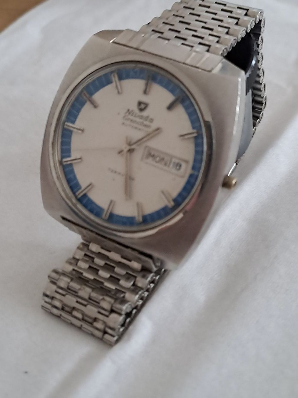 Nivada Uhren: Nivada Grenchen  Taravana Automatic vintage Herrenuhr – Gebraucht aus Neuhausen am Rheinfall von  1