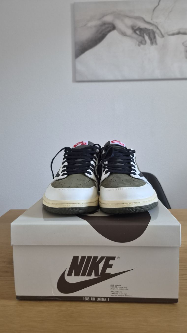 Nike Scarpe da uomo: Travis Scott Nike Jordan 1 Low OG Medium Olive – Nuovo e nell'imballaggio originale da Frauenfeld venduto da mas1750 4