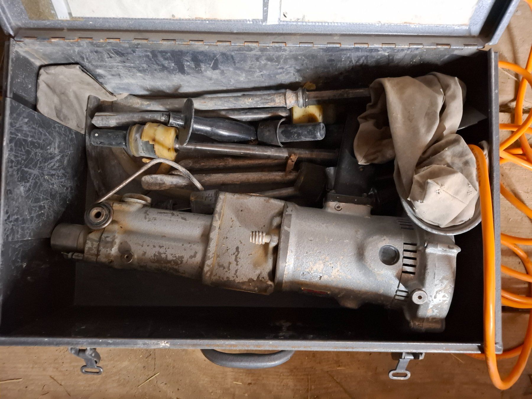 Tous les outils: Spitzmaschine Duss – D'occasion à Steg im Tösstal par LARO14 1