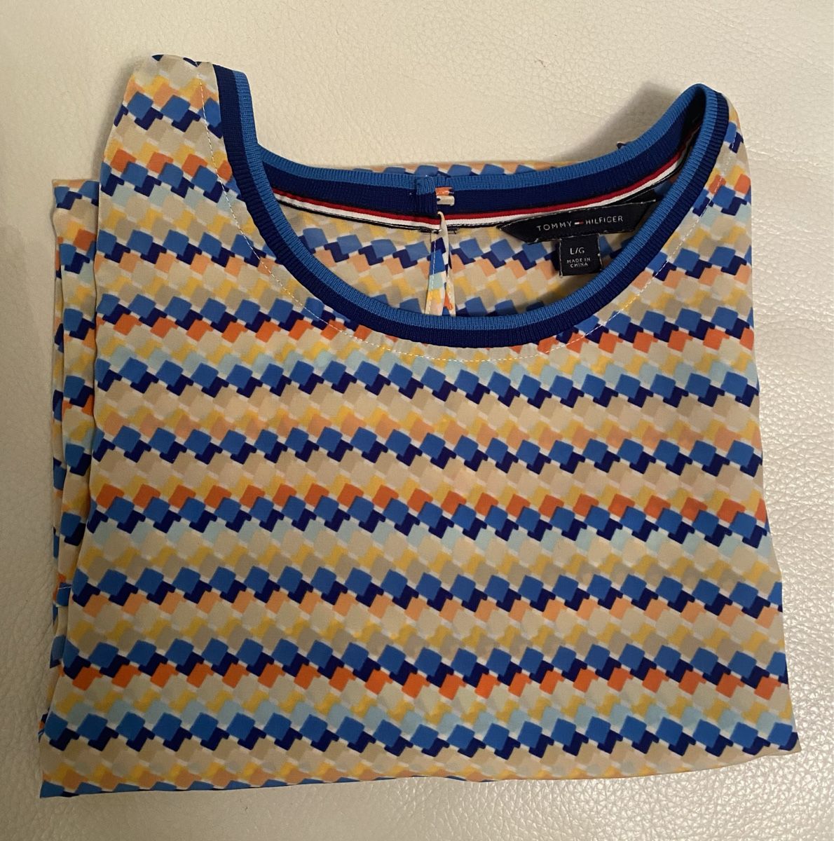Tommy Hilfiger Tops: Tommy Hilfiger Top 🌸 – Gebraucht aus Opfikon von Luis144 3