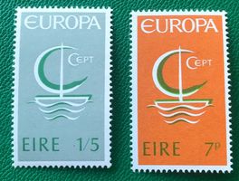 2XBriefmarke aus Irland  Ungestempelt  Siehe Original Fotos