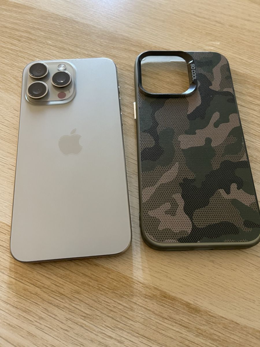 Apple Telefoni cellulari / Smartphones: IPhone 15 pro Max 256gb – Usato da Biel/Bienne venduto da ML31