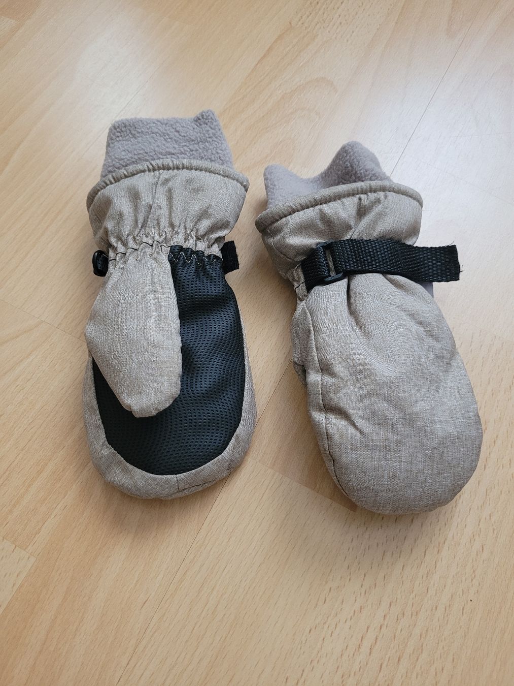 Gants & mitaines : Handschuhe  – D'occasion à Inwil par Flower2325