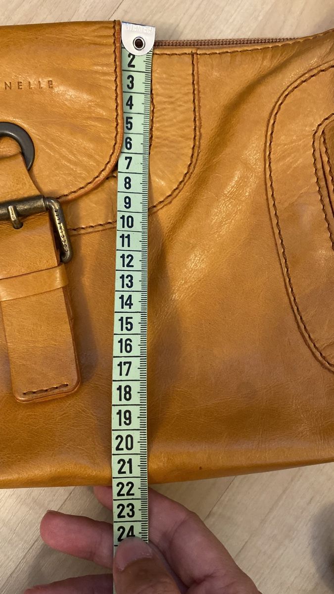 Coccinelle Borse da donna: Coccinelle Ledertasche – Usato da Obfelden venduto da tan_9lj9 7