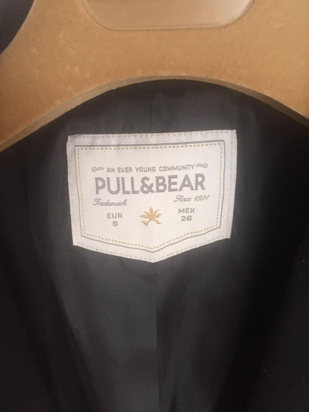 Giacche: Blazer pull & bear black small – Usato da Küssnacht am Rigi venduto da CALIFRASQUI 1