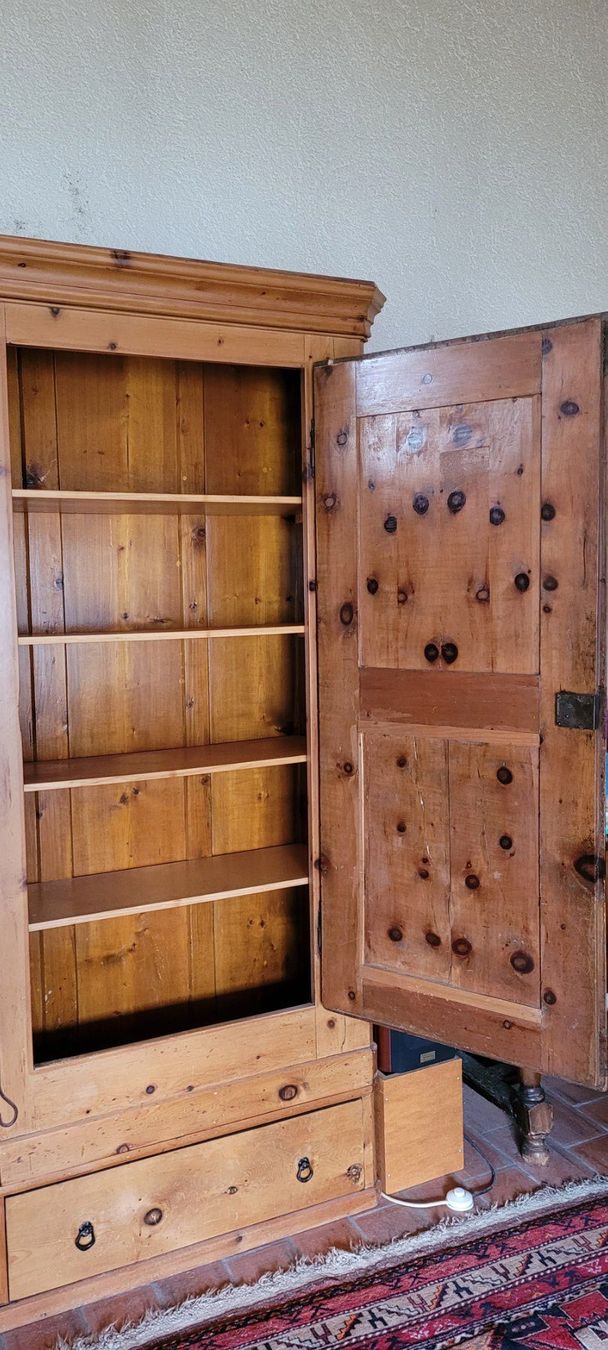 Armadi: Armoire en arolle – Usato da Le Landeron venduto da pat_5ygm 2