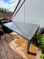 Gartentisch top Zustand mit 4 Stühlen und neuen Kissen