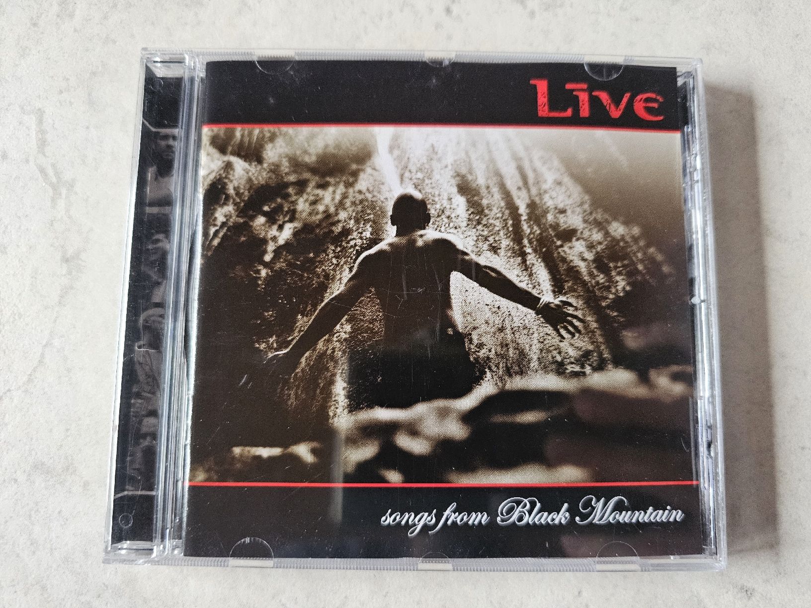 CD: LIVE  -  Songs From Black Mountain – Usato da Schneisingen venduto da backstore24