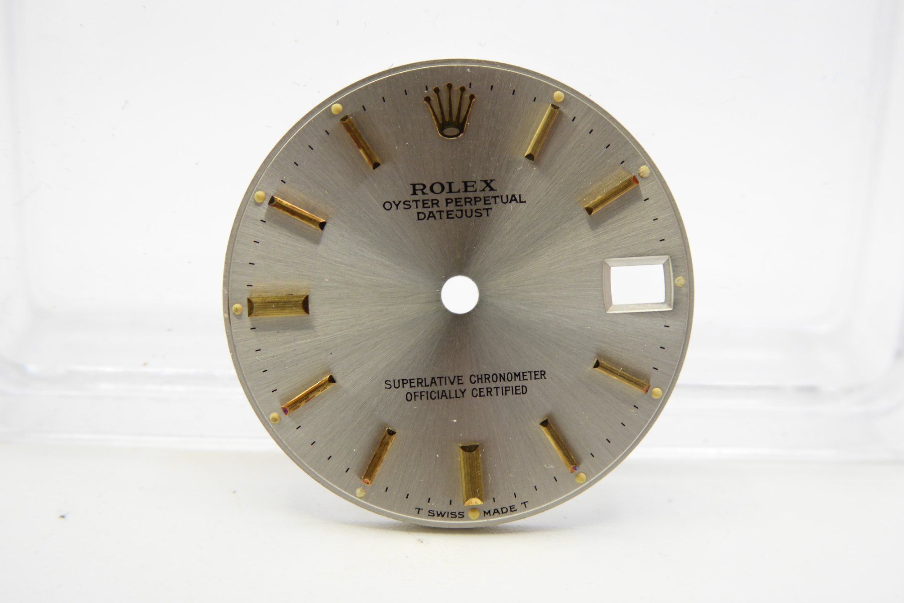 Rolex Orologi: Rolex Dial Midsize 31mm gold. – Usato da Geneve venduto da adr_xk6n