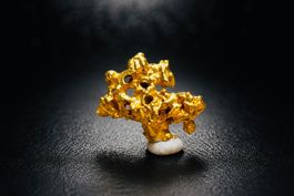 Natur-Gold Nugget, mit Echtheitszertifikat.