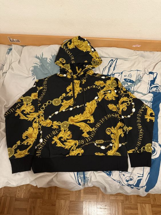 Versace Top: Sweat Versace Taille M – Nuovo (secondo la descrizione) da Cossonay-Ville venduto da and_n2zh