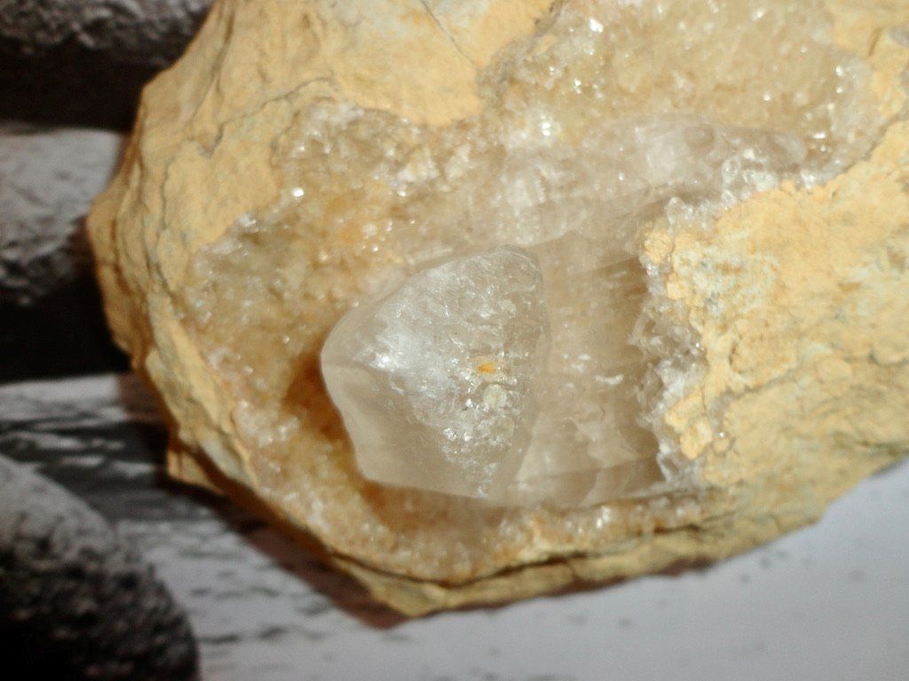 Minerali & Pietre curative: Bergkristall -Gips -  Druse  roh – Nuovo (secondo la descrizione) da Biberist venduto da Steine 1