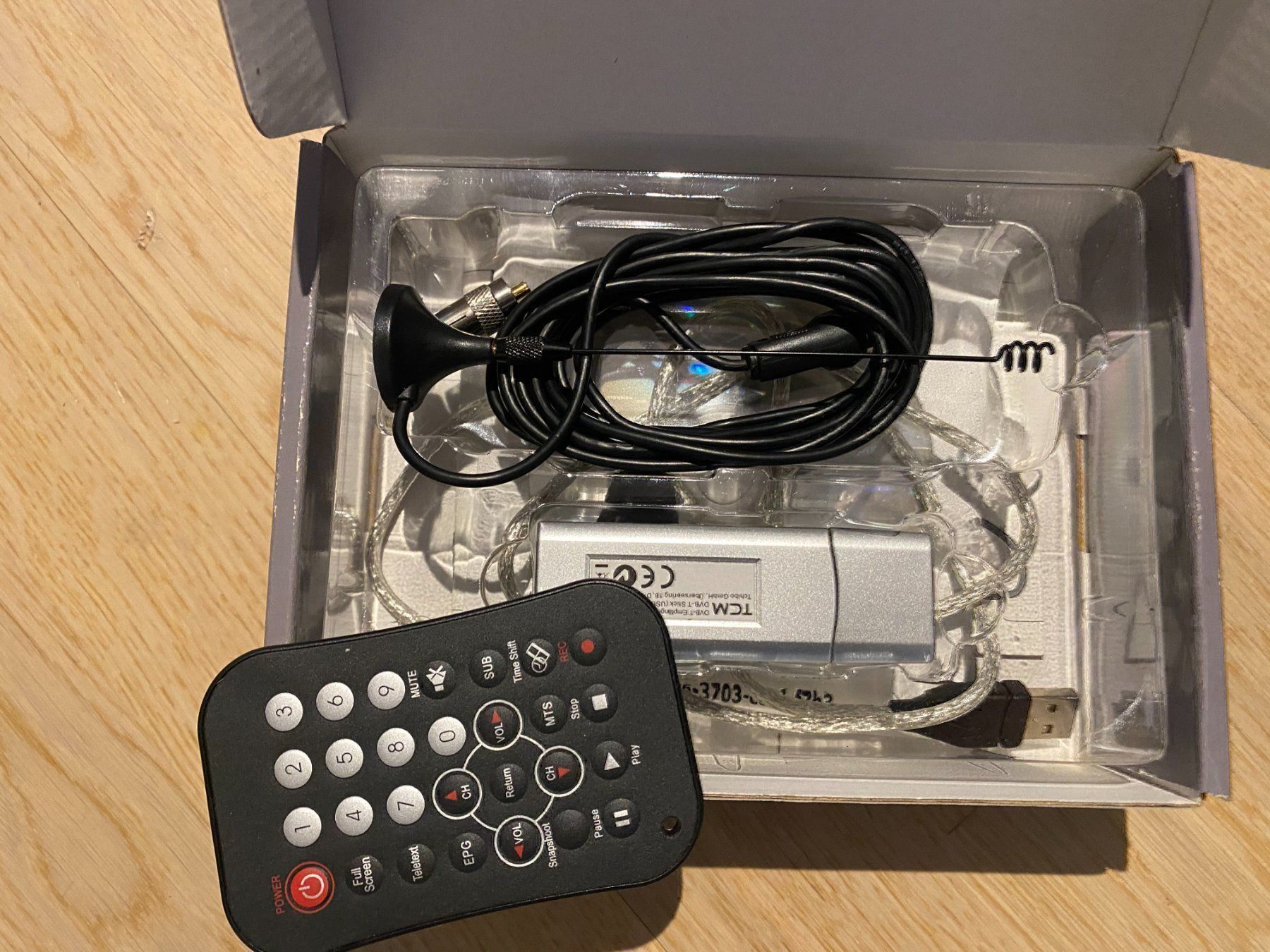 Ricevitori: DVB-T Stick (1) – Nuovo (secondo la descrizione) da Muri b. Bern venduto da Salobre