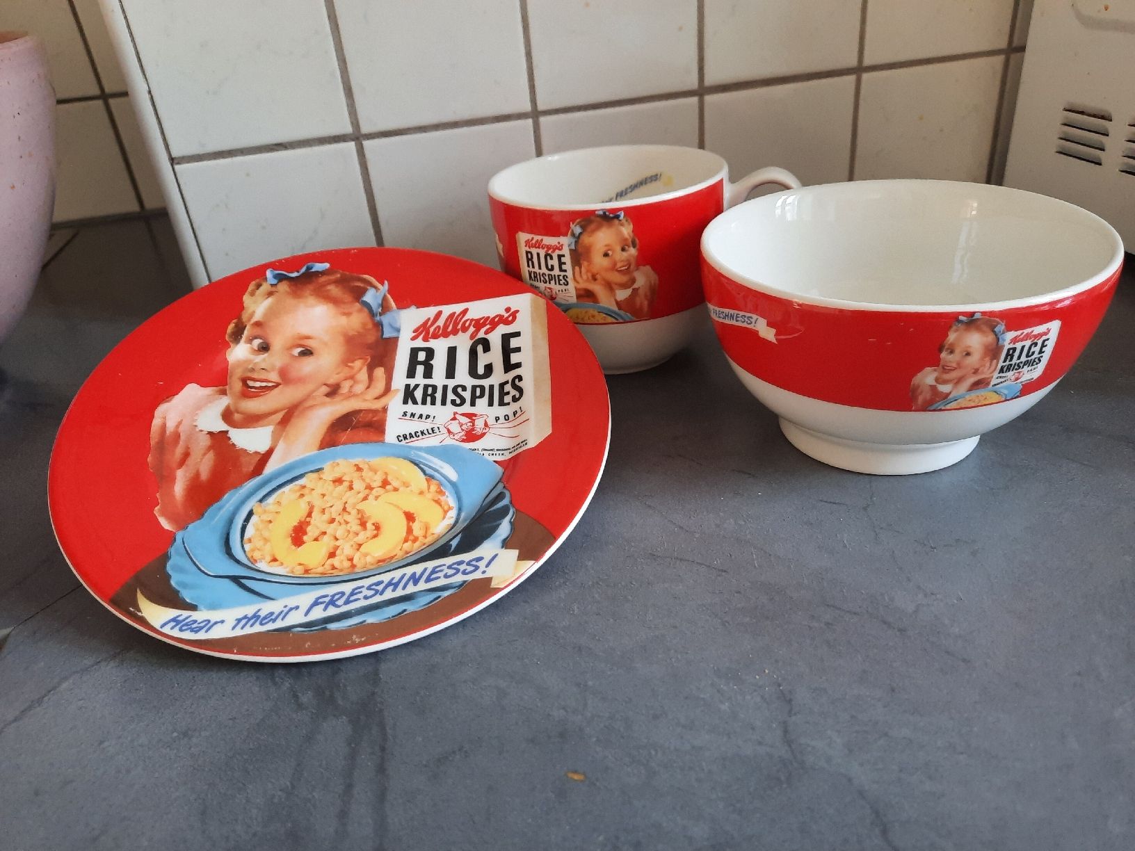 Services de table: KELLOGG'S, VINTAGE, 3 PIÈCES – D'occasion à Le Locle par marylise01