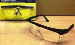 Schutzbrille mit Bügel /Augenschutz bei der Arbeit für Profi
