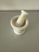Marmor Mörser weiss
