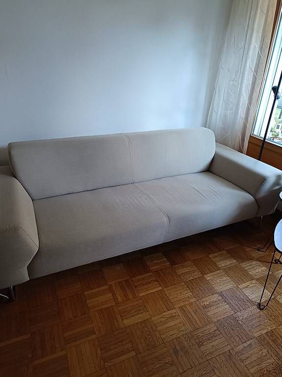 Sofas: 3er Sofa Beige - Top Zustand – D'occasion à Gunzwil par iy61