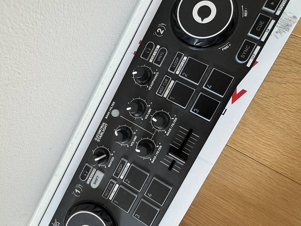 Console di mixaggio: DJCONTROL STARLIGHT Hercules – Usato da Bigorio venduto da zue_9vcv 2
