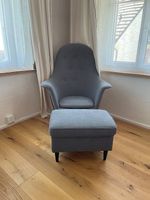 Ohrensessel mit Hocker