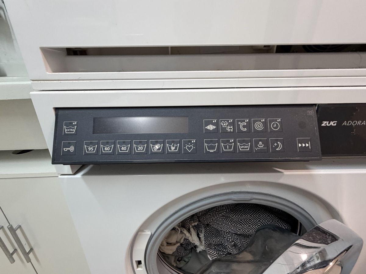 V-Zug Machines à laver: V-Zug Waschmaschine  – D'occasion à Würenlos par melibokus 2