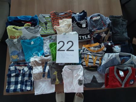 Kinderkleider Paket 22 Gr.68