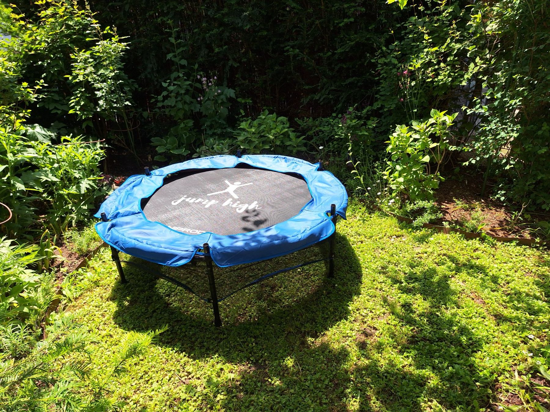 Trampolini: Trampolin mit oder ohne Sicherheitsnetz 140cm Durchmesser – Usato da Küssnacht am Rigi venduto da mobili2u 1
