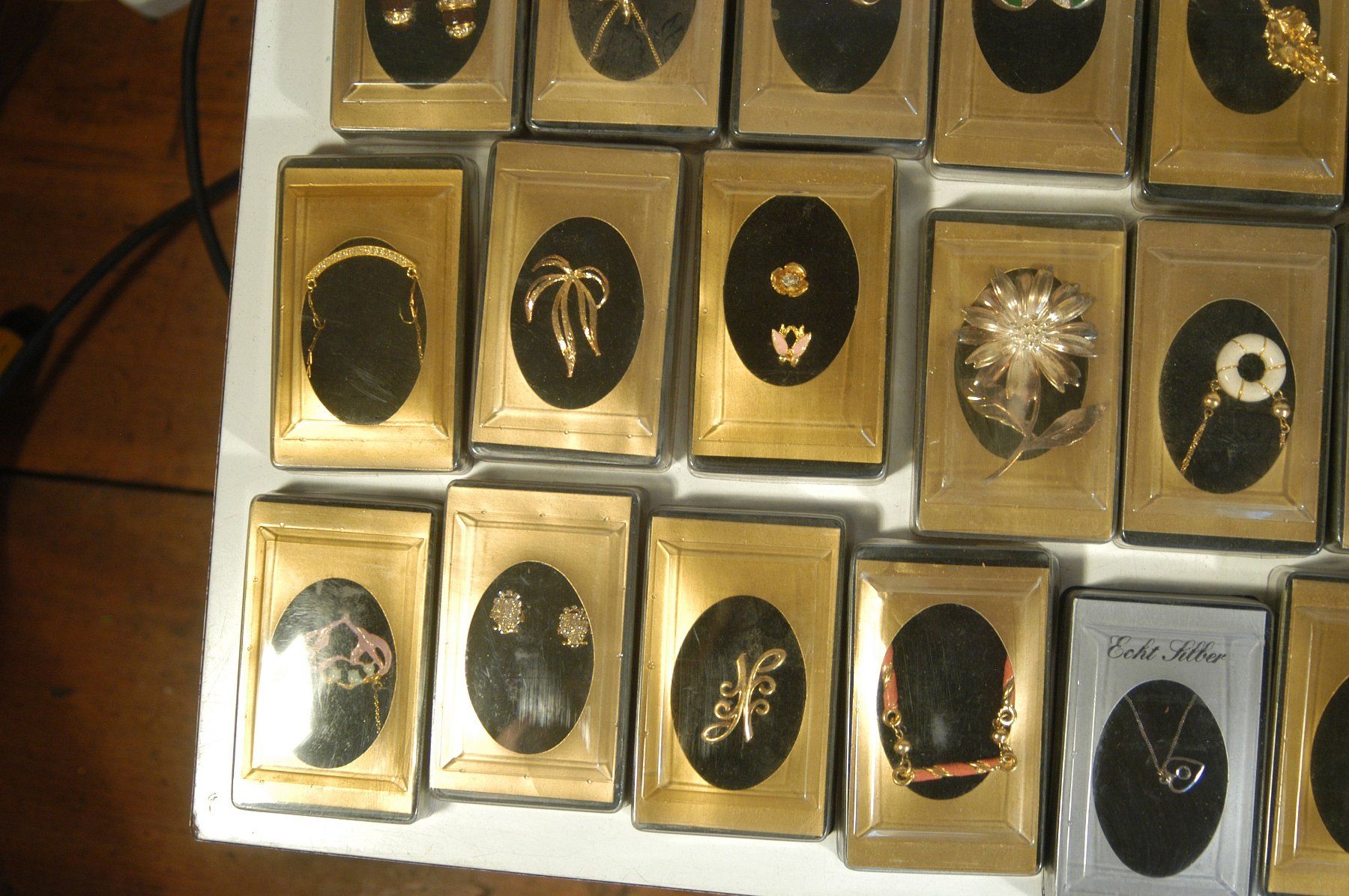 Altri gioielli: Modeschmuck Diverse – Usato da Herisau venduto da Wisen 2