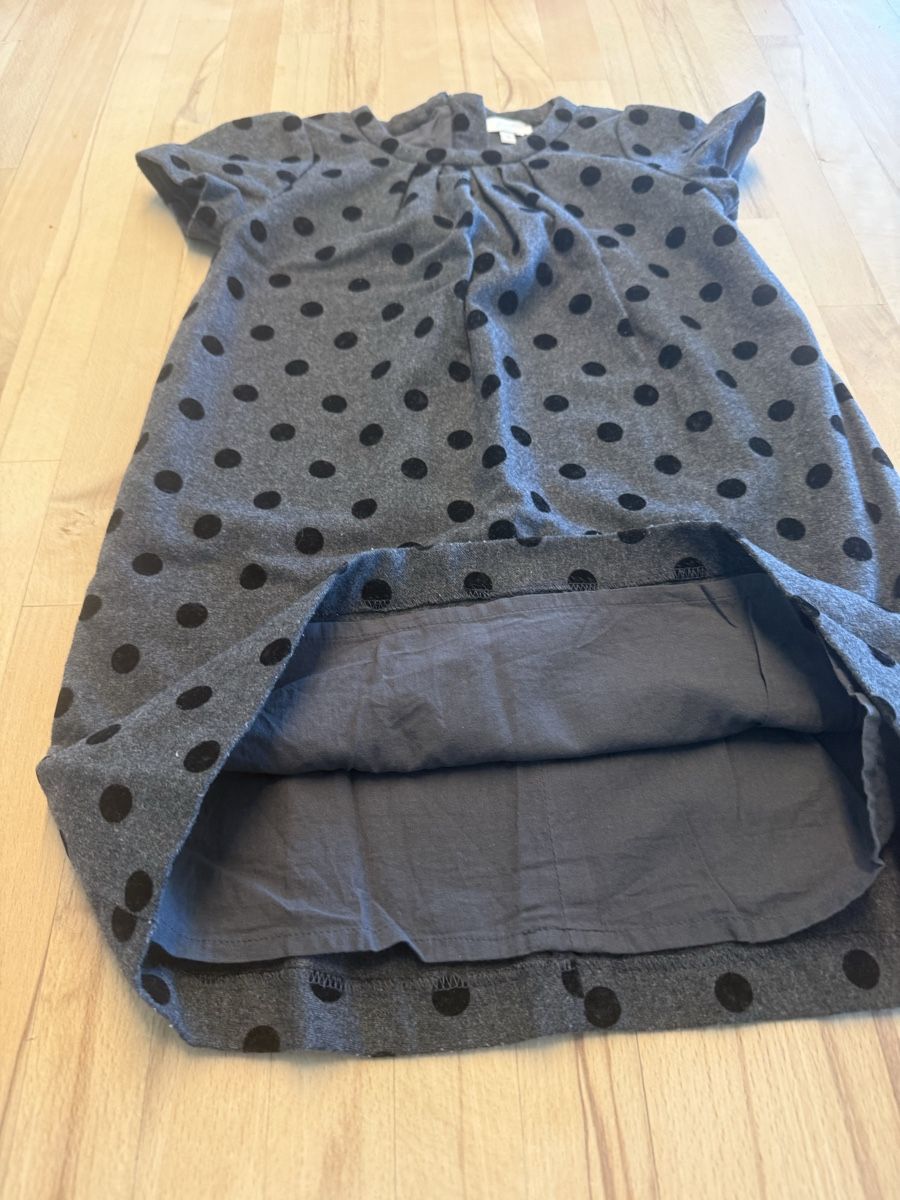 Jacadi Vestiti & Gonne: Jacadi, graues Kleid mit Punkten – Usato da Honau venduto da ali_2djd 1
