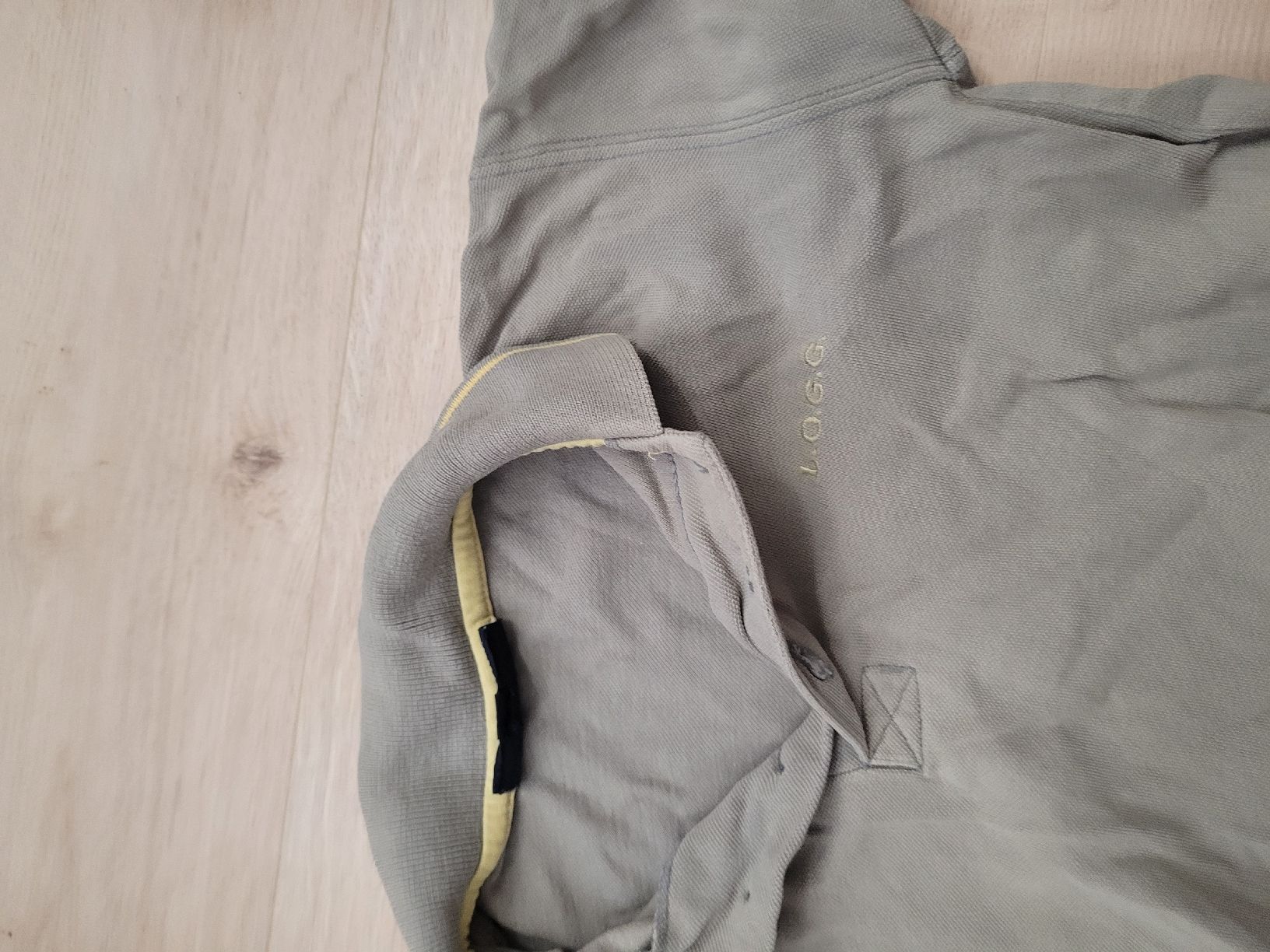 Camicie, T-shirt & Polo: t-shirt gr. 98 – Usato da Lupsingen venduto da sta_wgg5 1