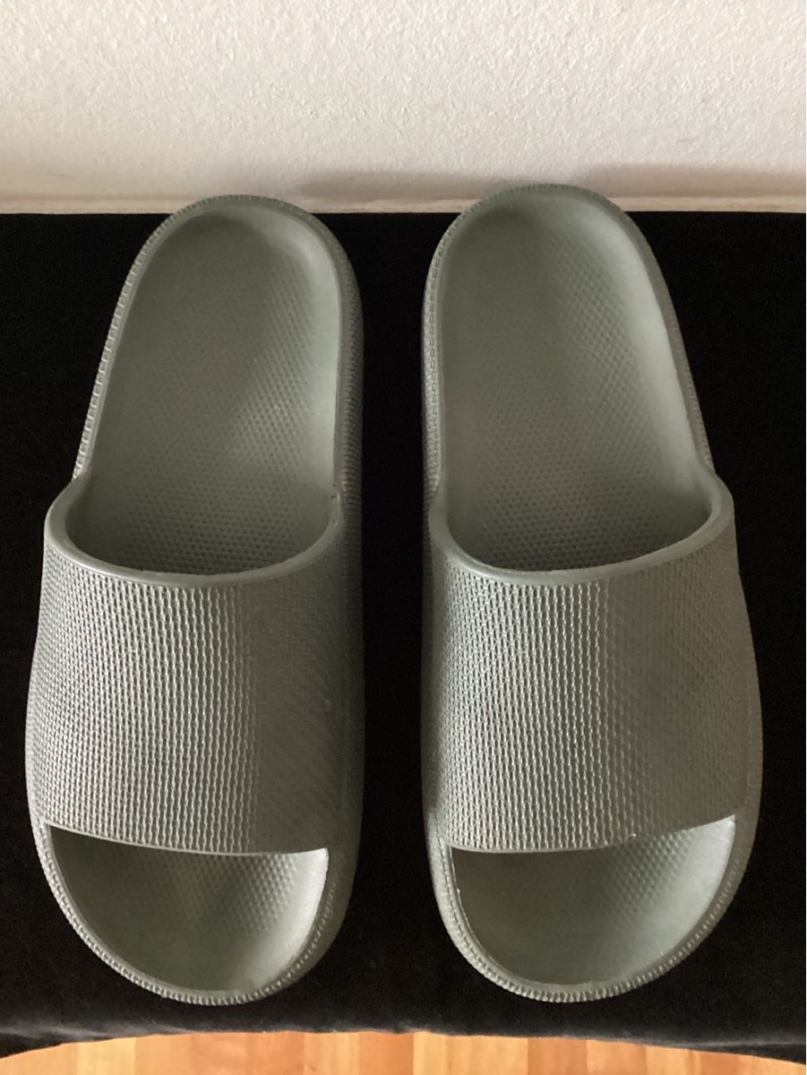 Herrenschuhe: Badeschlappen, Gr. 40/41 – Gebraucht aus Salenstein von Esprit57